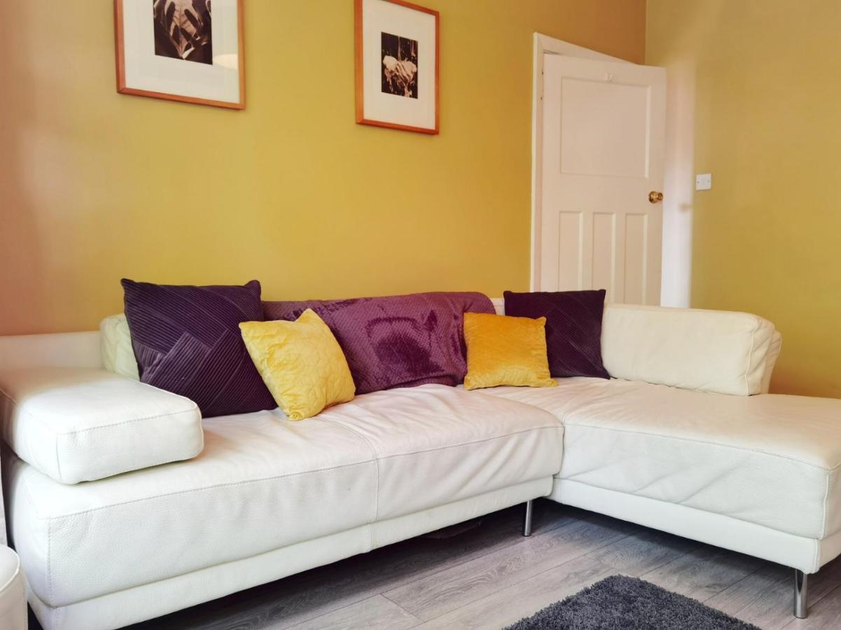 Villa Perry Road, Beautiful Large House Available For Guests And Contractors Parking Wifi Nottingham Esterno foto